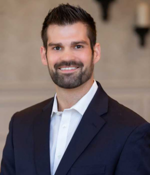 Christopher H Kragor DMD MD FAAOMS