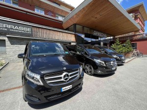 Book airport transfer across the Europe