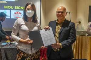 MOU Signing between Jamie Thoo TikTok Trainer and Vinfluenzz Alan Thoo