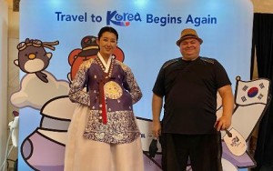 image3K-Food Ambassador Mike Drake (right) with Korean model wearing a Hanbok