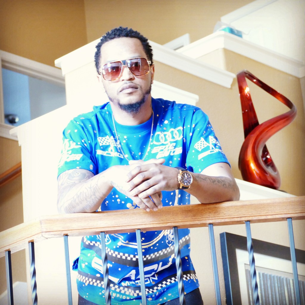 vrs-tha-world-is-going-to-release-the-album-love-few-trust-none
