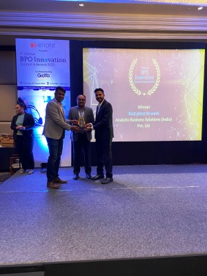 Team Analytix Solutions being felecitated Best Place to Work award 1