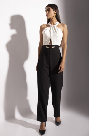 The Arcade Collection - A Fast Growing E-Commerce Startup Selling Fashion Merchandise In The USA 
