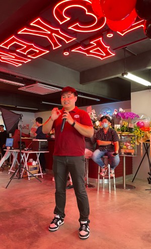 Founder Lee Henyi in his opening speech