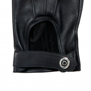 Dents Geneva Gloves - close-up of cut-out 