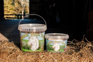 Dimples Horse Treats With Dishwasher Bucket