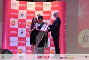 Amazing Principal Award 2018 to Asha Alexander from The Kindergarten Starters, Dubai