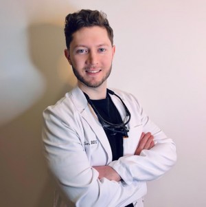 Metehan Sen, DDS, a Dentist with Broadway Dental Arts