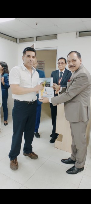 Dr Gautam Arora Neurologist