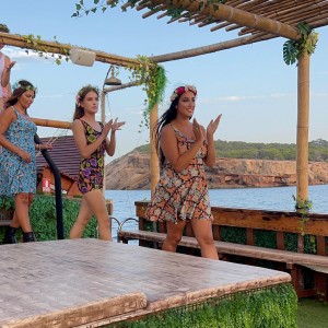 Pamela Quinzi ‘The Cinderella of New York’ takes over the Mediterranean Sea with Kilame. Fashion Show on a boat.