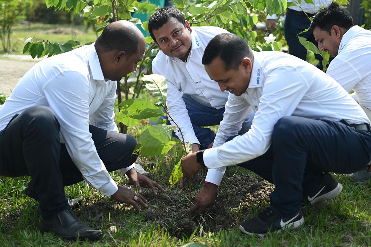 CDE Asia organizes mass tree plantation drive to facilitate its mission