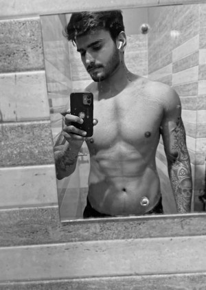 Indulge In Mesmerizing Music with the Rising Star Rachit Jadoun