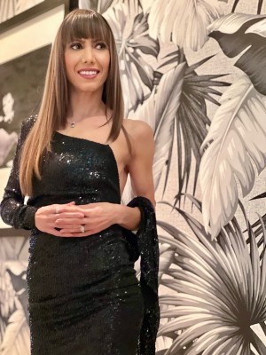 Actress Jessica Ross Co-Hosts So Let's Shop at the SLS Hotel on November 30th