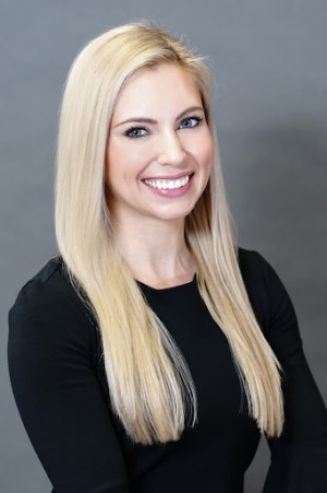Jennifer Murdock, MD, Oculofacial Plastic and Reconstructive Surgeon