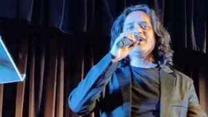 Ashraf Fani in a show