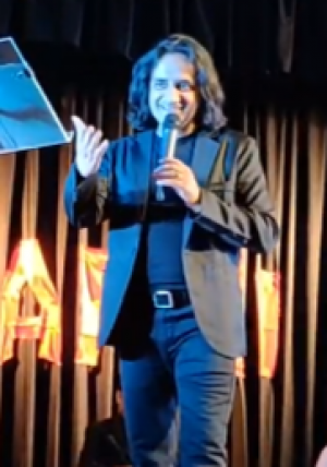 Ashraf Fani - stage performance