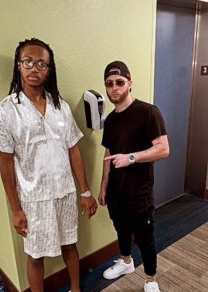 Hustlemantherapper links up with ROCKY J 