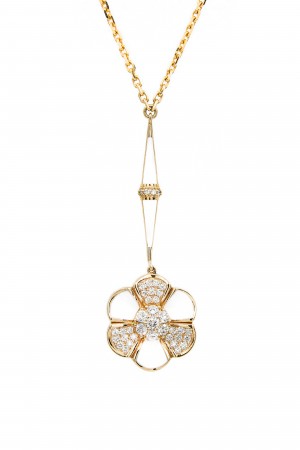 IDORAELLE Queen Pendant La Tige Royal with Diamonds
