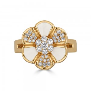 IDORAELLE Queen Ring with Diamonds