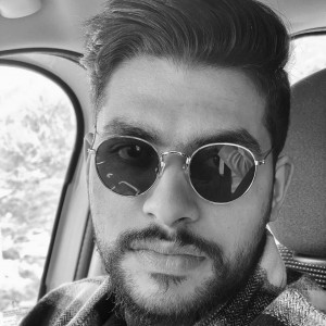 A press article on the writer, blogger and content creator Abdullah Nassar