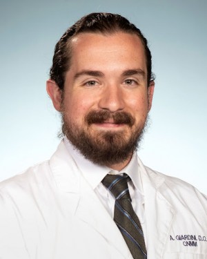 Get to know OMM Physician Dr. Alberto Giardini, who serves patients in Philadelphia, Pennsylvania.