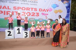 Makoons Ovala - Sports Day - Awards