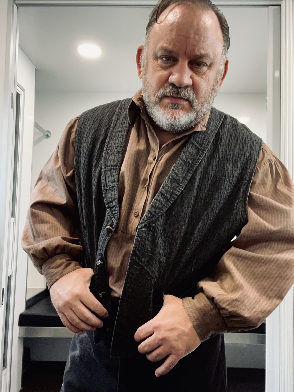 Actor Sean Dillingham saddles for episode of Walker Independence