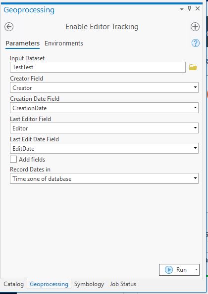 [編集情報の記録を有効化 (Enable Editor Tracking)] ジオプロセシング ツールのパラメーター