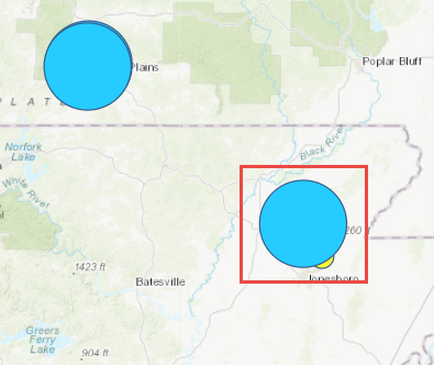 在 ArcGIS Online Map Viewer 中，较大的要素覆盖较小的要素
