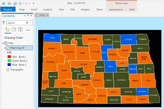 元の画像と色が異なる、ArcGIS Pro に表示されているラスター データセット。
