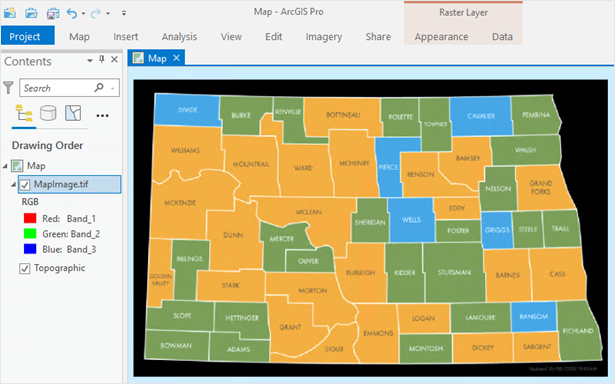 元の色で ArcGIS Pro のマップ ビューに表示されているラスター データセット。