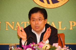 増田寛也・総務相 写真 2