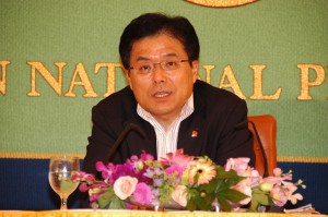 増田寛也・総務相 写真 1