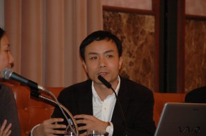 安替・ジャーナリスト「世界の新聞・メディア」10 写真 2