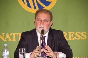 英イスラム政治思想研究所所長 アッザム・タミミ 写真 2