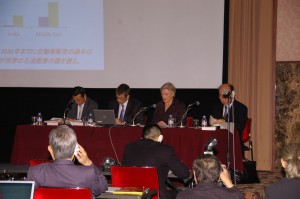 事務局長 ファン・デル・フーフェン 写真 1