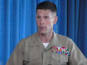 米太平洋海兵隊副司令官 ロナルド・バズカウスキー 写真 3