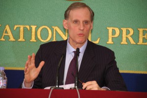 駐日大使 クリスチャン・マセ　 写真 2