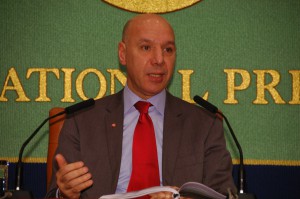 外相付国務長官　記者会見 ヘディ・ベンアベス 写真 2