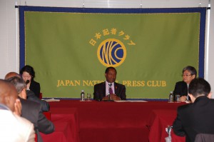 首相 アイレス・ボニファシオ・アリ 写真 2