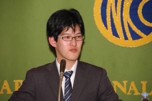 一橋大学大学院特任講師 瀬畑源 写真 1