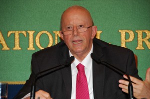 駐日大使 クロド・ヘレル 写真 1