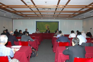 外相 ラフィーク・アブデッサレーム 写真 1