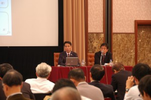 国家戦略・経済財政担当相 前原誠司 写真 2