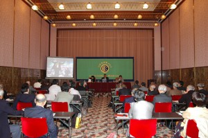 アルアハラム紙編集主幹 カマル・ガバラ 写真 2