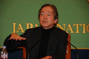 学習院大学教授 赤坂憲雄 写真 1