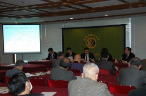 世界経済フォーラム　マネージング・ディレクター リー・ハウェル 写真 3