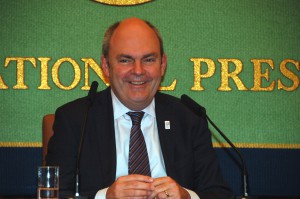 経済開発相 スティーブン・ジョイス 写真 1