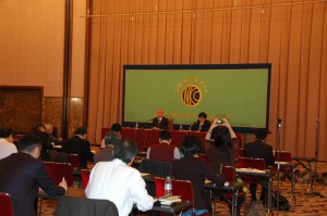 連合会長 古賀伸明　 写真 1