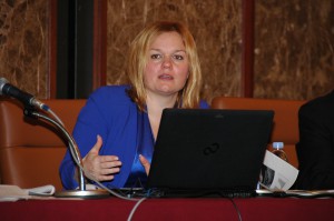 教育科学相 クリスタ・キウル 写真 1